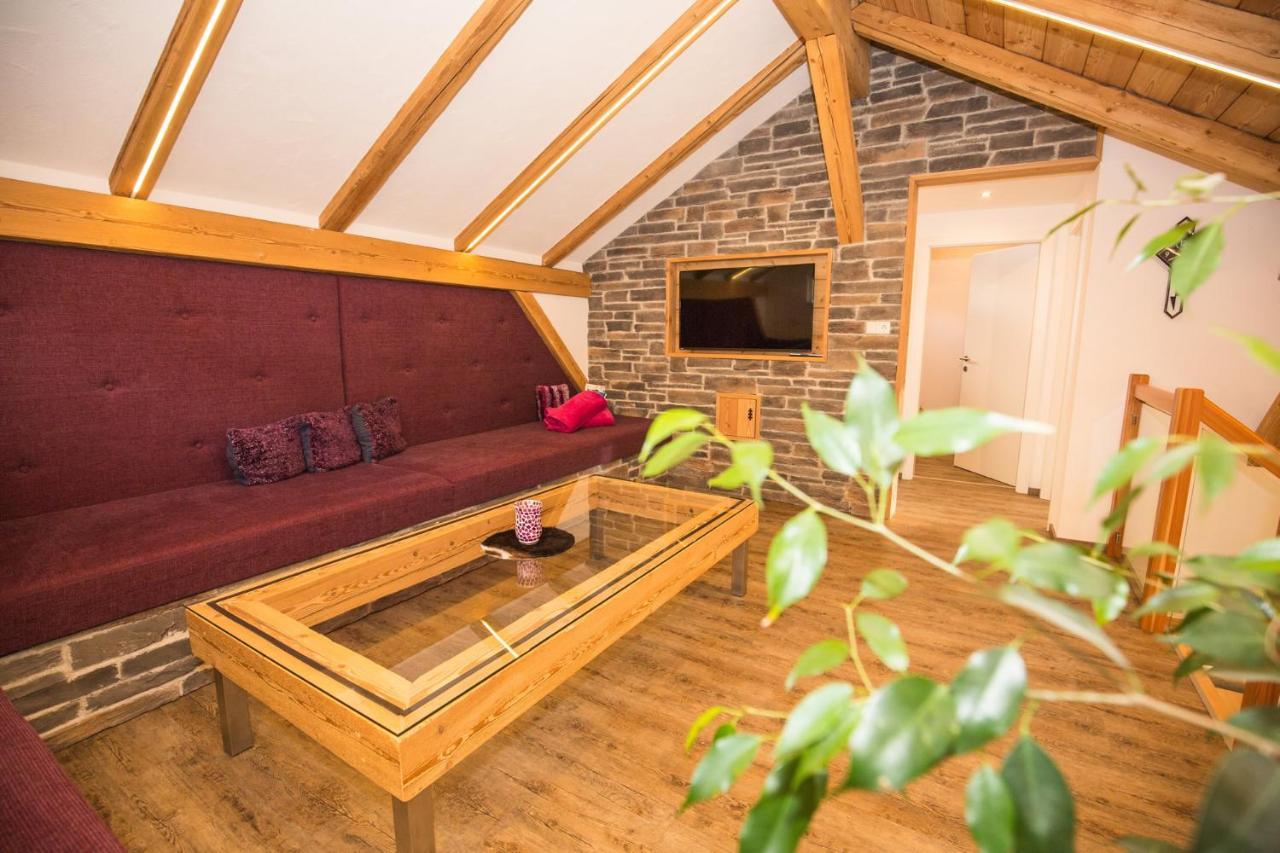 Landhaus Celina - Panoramastall Rossberg Нойкирхен-ам-Гросфенедигер Экстерьер фото
